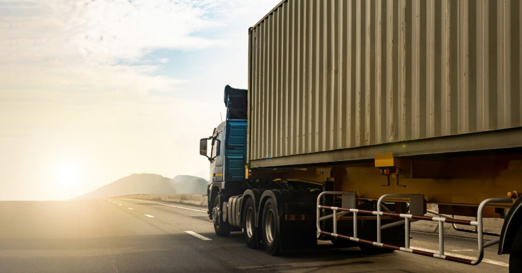 Préparer un site pour la livraison d’un conteneur : accessibilité et sécurité