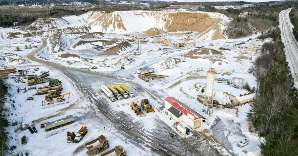 Transport d’équipements miniers en hiver : bonnes pratiques