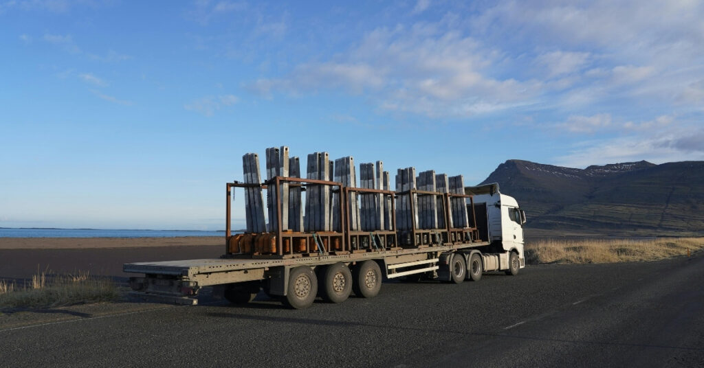 Transport de sections de béton : stabilité et prévention des fissures