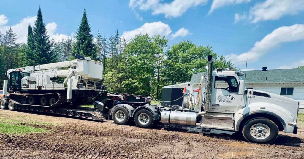Comment choisir un transporteur d’équipements lourds à Montréal