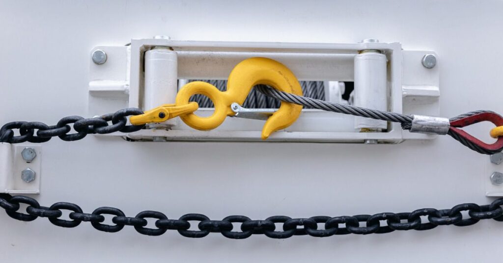 Arrimage des charges lourdes : erreurs courantes à éviter