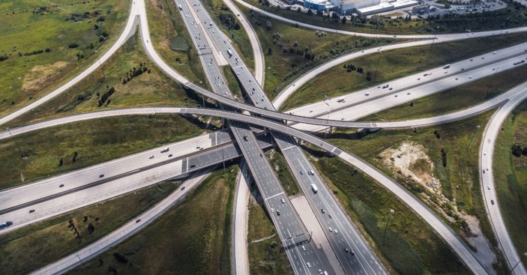 Transport longue distance Ontario–Québec : planification et coûts